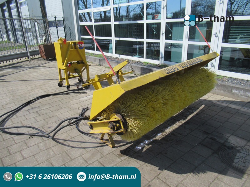 NIDO HF 25 S-20 Borstel 200CM + Hydro-Unit - Ferde seprő: 1 kép. NIDO HF 25 S-20 Borstel 200CM + Hydro-Unit - Ferde seprő: 1 kép.