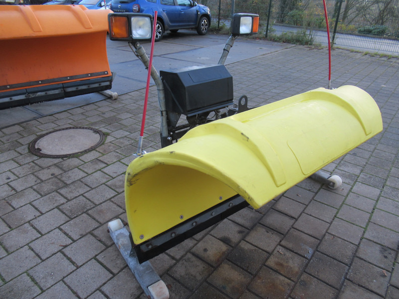 NIDO SNK18 12V HYDRO 180 CM Schneepflug, Snowplow, Sneeuwploeg - Hóeltakarító gép: 4 kép. NIDO SNK18 12V HYDRO 180 CM Schneepflug, Snowplow, Sneeuwploeg - Hóeltakarító gép: 4 kép.