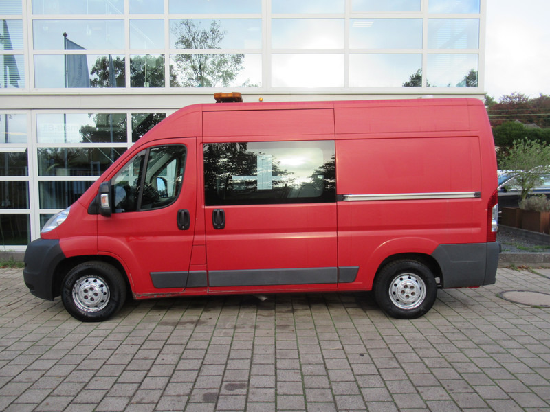 Peugeot Boxer 330 2.2 HDI 96KW L2H2 Dubbelcabine P+ DOKA - Kis furgon, Duplakabinos kisteherautó: 4 kép. Peugeot Boxer 330 2.2 HDI 96KW L2H2 Dubbelcabine P+ DOKA - Kis furgon, Duplakabinos kisteherautó: 4 kép.