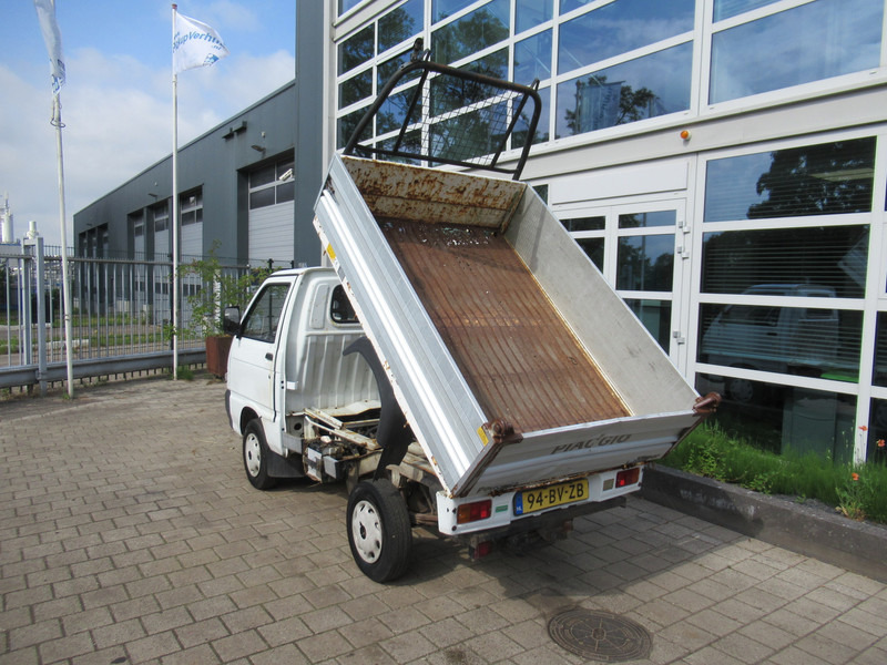 Piaggio Porter 1.3i 48KW Kipper - Tipper - Billenőplatós kisteherautó: 4 kép. Piaggio Porter 1.3i 48KW Kipper - Tipper - Billenőplatós kisteherautó: 4 kép.