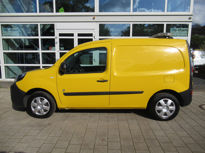 Renault Kangoo Z.E. Express accu = eigendom Battery-Owned - Kis furgon, Elektromos kisteherautó: 4 kép. Renault Kangoo Z.E. Express accu = eigendom Battery-Owned - Kis furgon, Elektromos kisteherautó: 4 kép.
