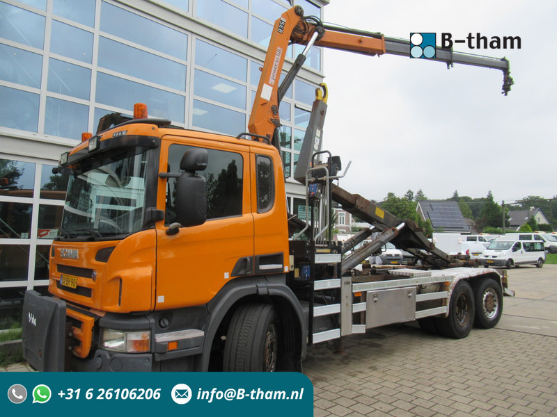 Scania P 320 B 6x2*4 + HMF 835 + HYVA Haakarm - Horgos rakodó teherautó, Darus autó: 1 kép. Scania P 320 B 6x2*4 + HMF 835 + HYVA Haakarm - Horgos rakodó teherautó, Darus autó: 1 kép.