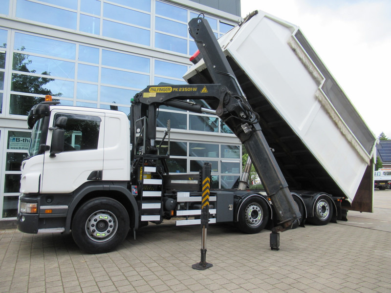 Scania P360 B 8X2*6 Kipper + Palfinger 22T/M - Billenőplatós teherautó, Darus autó: 5 kép. Scania P360 B 8X2*6 Kipper + Palfinger 22T/M - Billenőplatós teherautó, Darus autó: 5 kép.