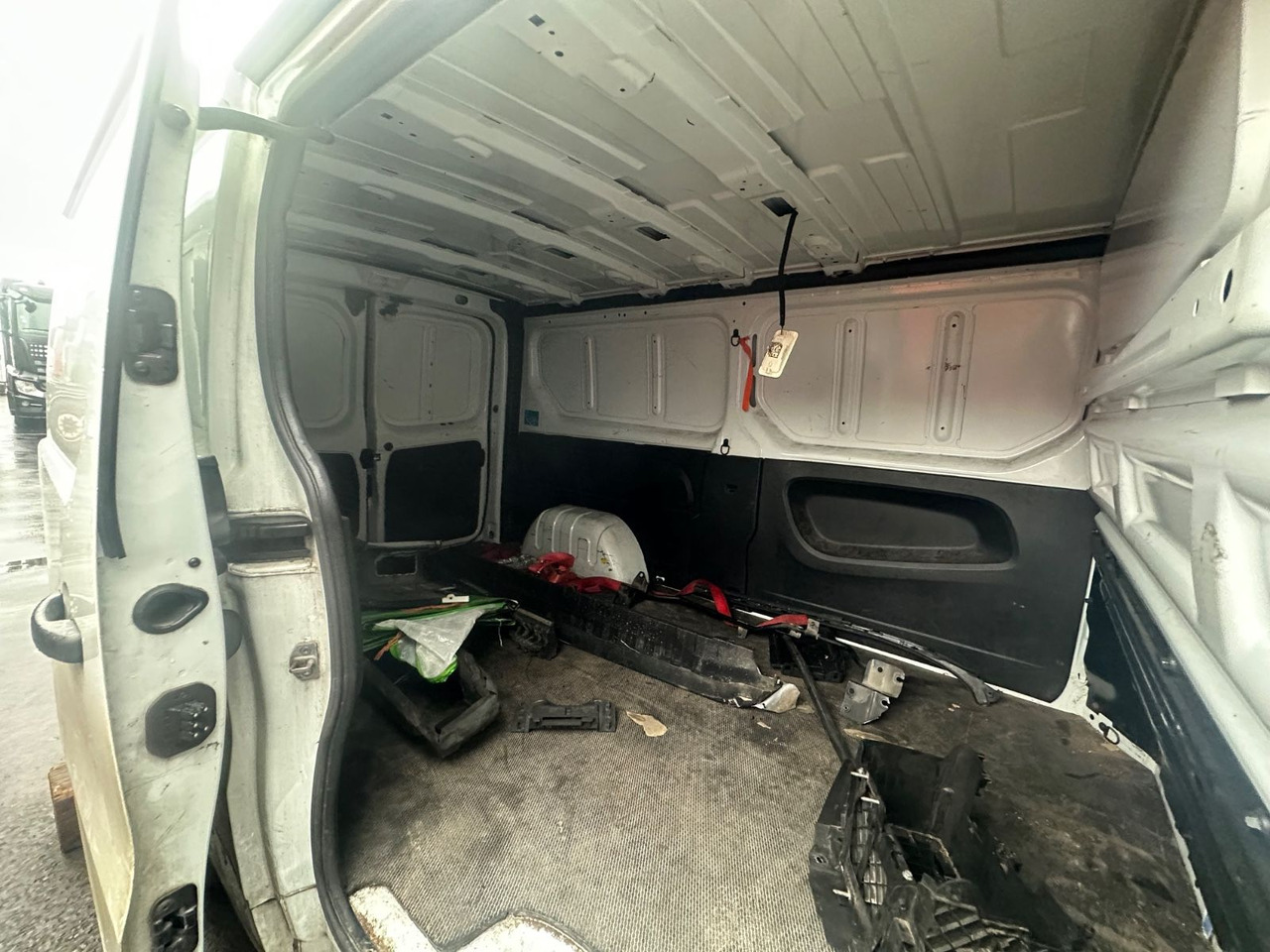 Fiat Talento Kasten L2H1 Ohne Motor u. Getriebe* - Kis furgon: 5 kép. Fiat Talento Kasten L2H1 Ohne Motor u. Getriebe* - Kis furgon: 5 kép.