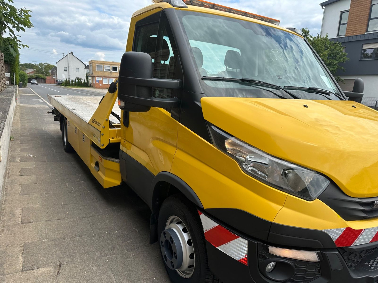 Iveco Daily 70c18 Schiebeplateau/Seilwinde/Klima - Vontató: 3 kép. Iveco Daily 70c18 Schiebeplateau/Seilwinde/Klima - Vontató: 3 kép.