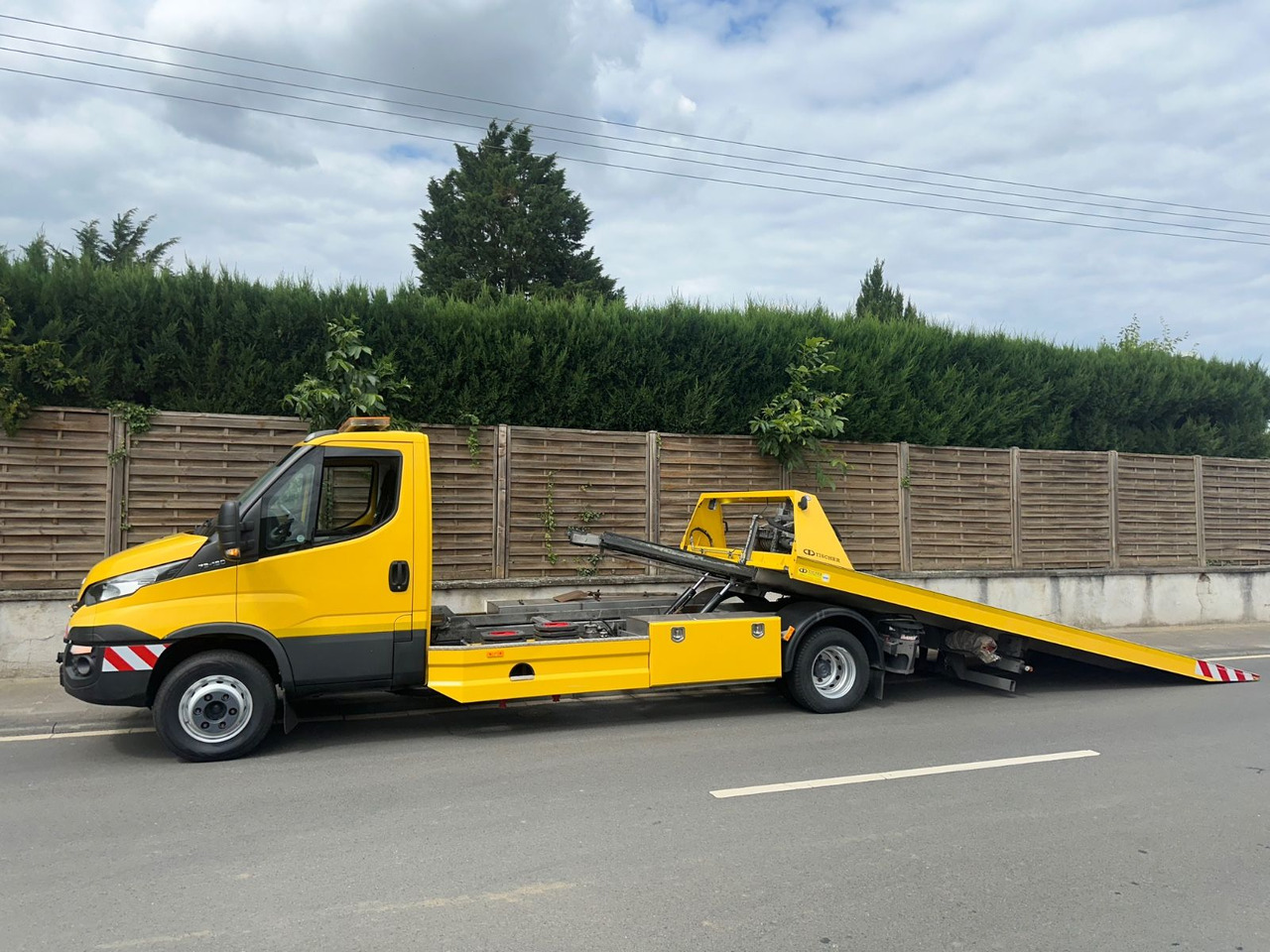 Iveco Daily 70c18 Schiebeplateau/Seilwinde/Klima - Vontató: 4 kép. Iveco Daily 70c18 Schiebeplateau/Seilwinde/Klima - Vontató: 4 kép.