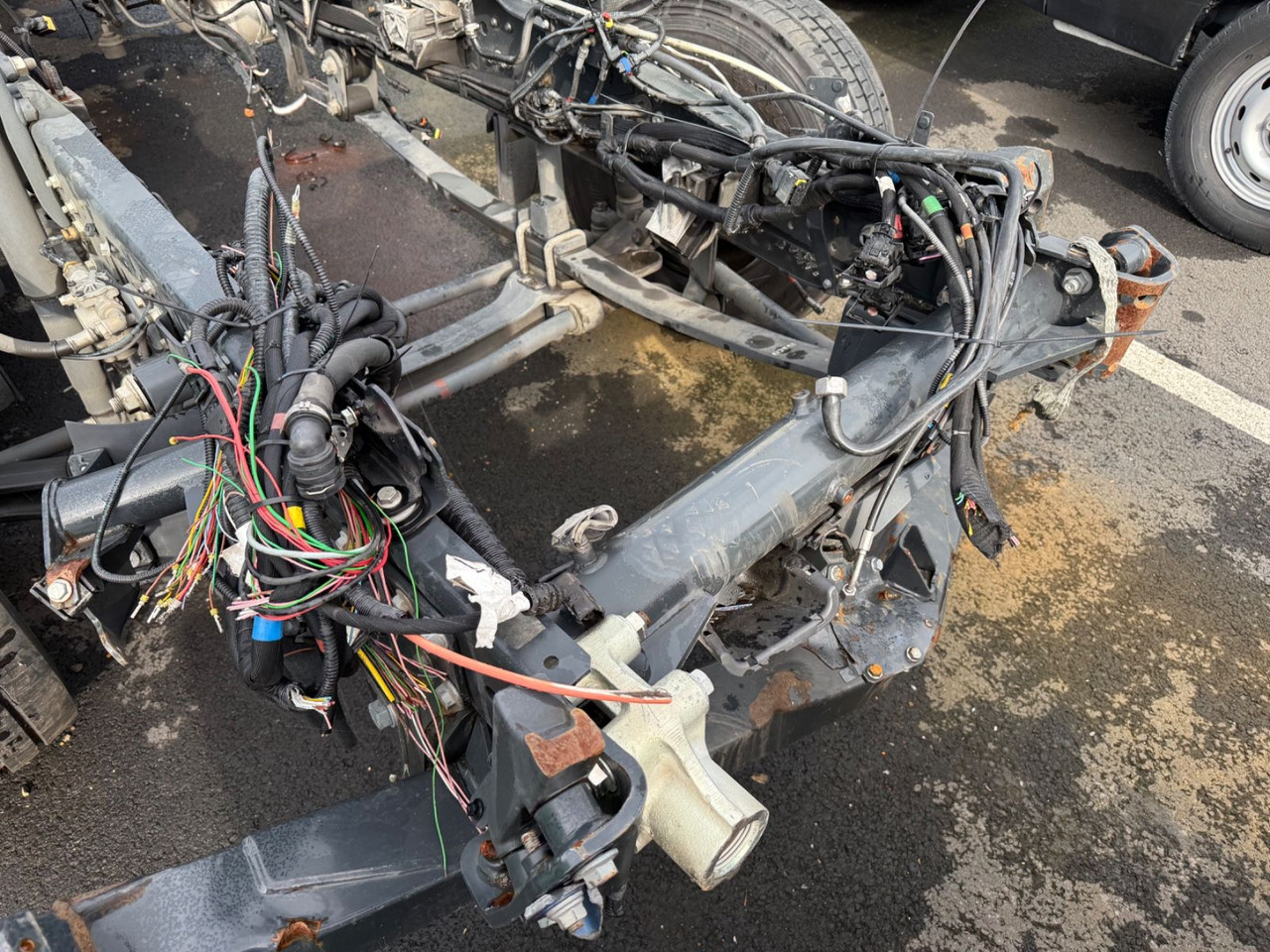 Iveco Eurocargo 110EL250 Unfallchassis - Autószállító teherautó: 4 kép. Iveco Eurocargo 110EL250 Unfallchassis - Autószállító teherautó: 4 kép.