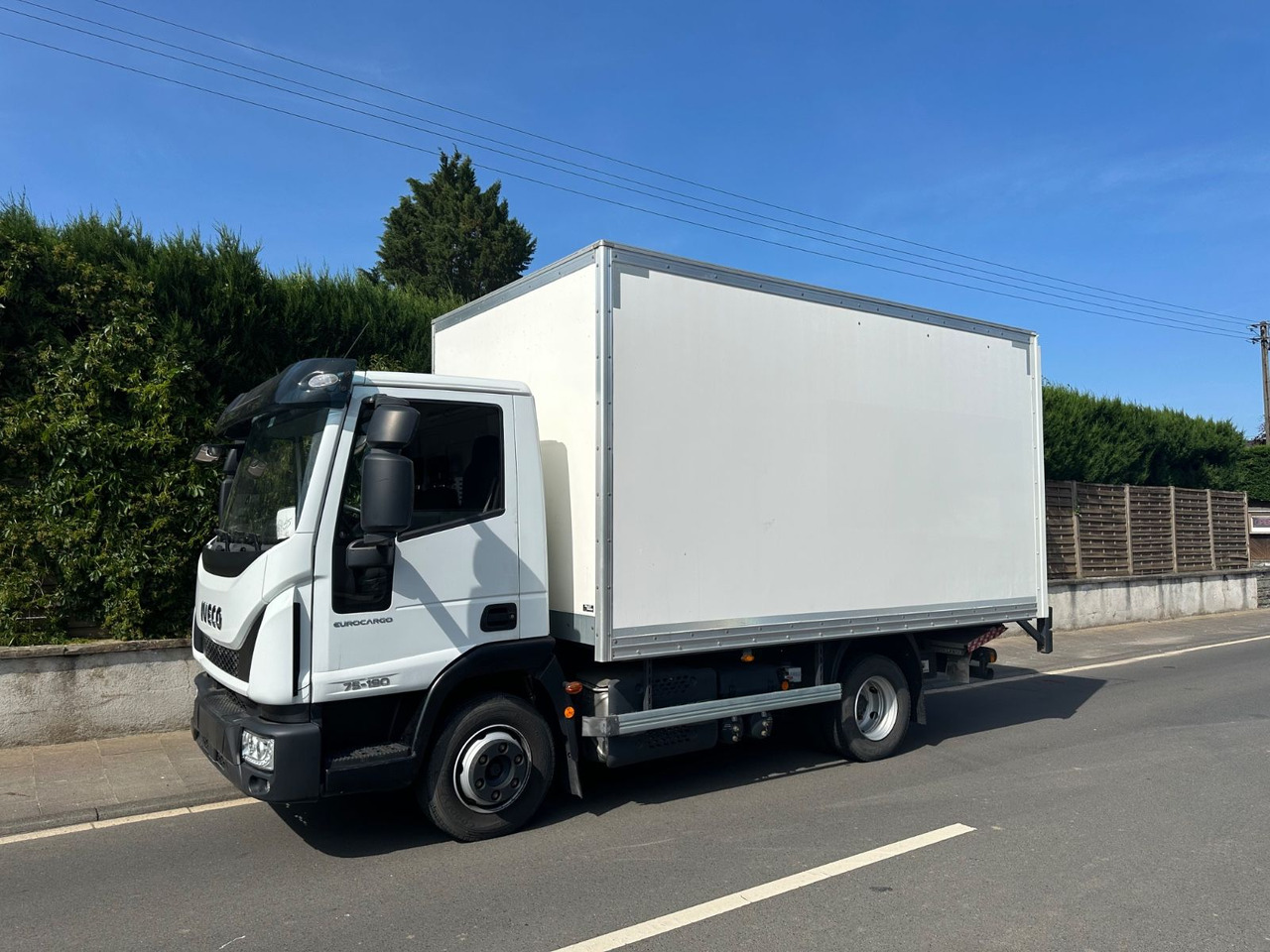 Iveco Eurocargo 75E19/Tüv neu/Koffer/LBW 1000kg/ - Dobozos kisteherautó: 1 kép. Iveco Eurocargo 75E19/Tüv neu/Koffer/LBW 1000kg/ - Dobozos kisteherautó: 1 kép.
