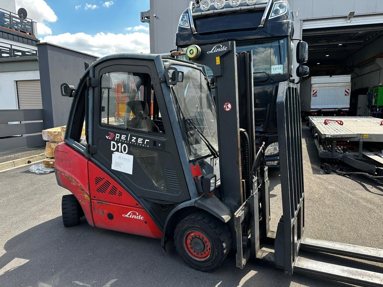 Linde H30d Diesel/Palettenschieber/Top - Dízel targonca: 1 kép. Linde H30d Diesel/Palettenschieber/Top - Dízel targonca: 1 kép.