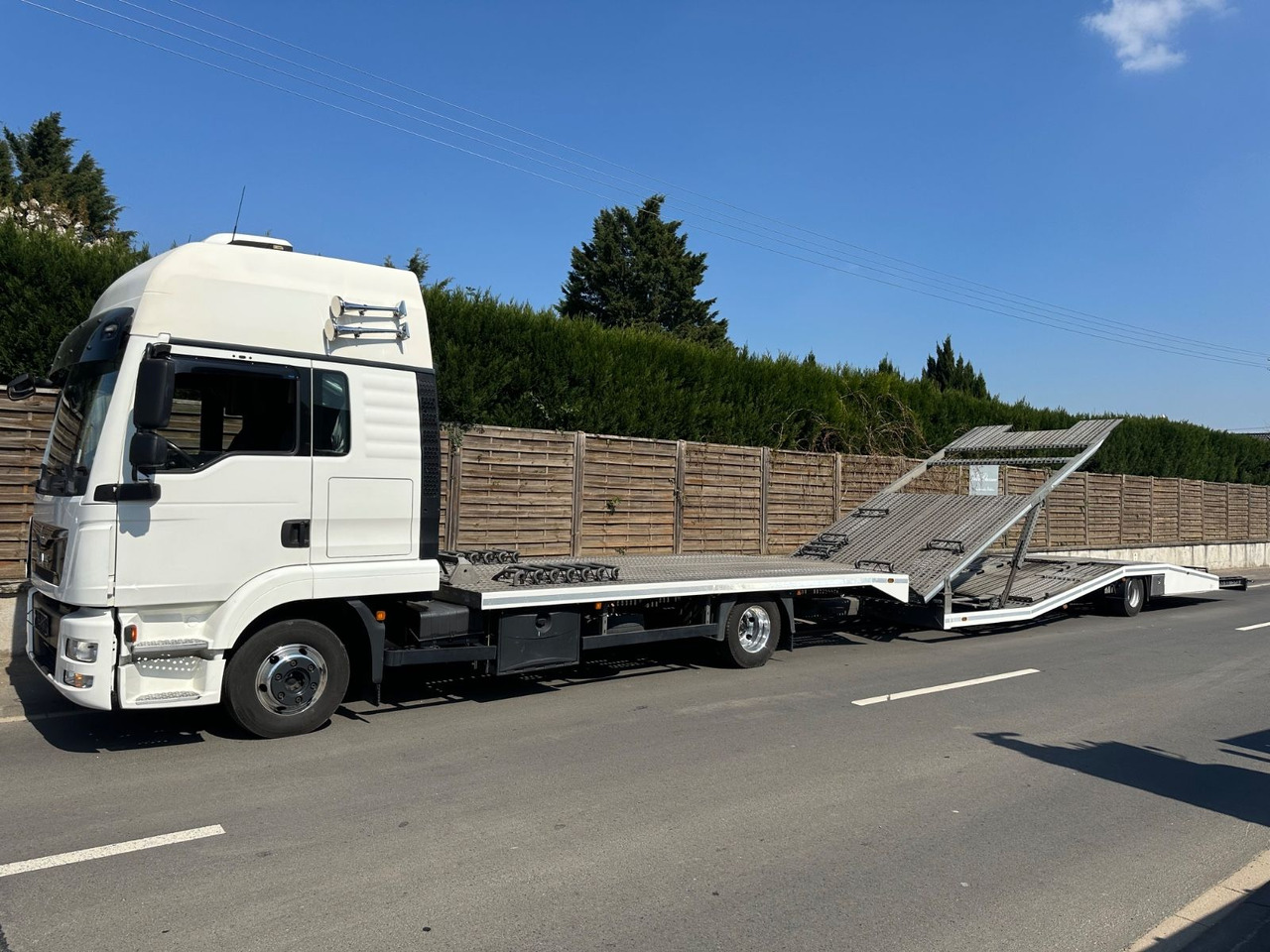 MAN 8.250 TGL*VDI2700*TOP*4-er Zug BFT Anhänger MAN 8.250 TGL*VDI2700*TOP*4-er Zug BFT Anhänger - Autószállító teherautó, Kisteherautó: 2 kép. MAN 8.250 TGL*VDI2700*TOP*4-er Zug BFT Anhänger MAN 8.250 TGL*VDI2700*TOP*4-er Zug BFT Anhänger - Autószállító teherautó, Kisteherautó: 2 kép.