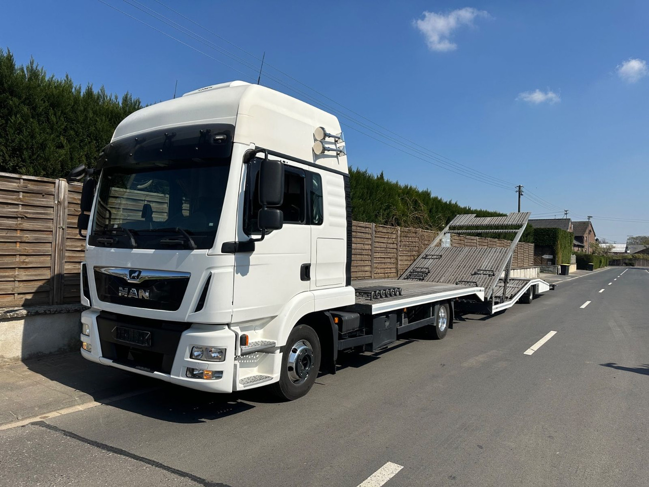 MAN 8.250 TGL*VDI2700*TOP*4-er Zug BFT Anhänger MAN 8.250 TGL*VDI2700*TOP*4-er Zug BFT Anhänger - Autószállító teherautó, Kisteherautó: 1 kép. MAN 8.250 TGL*VDI2700*TOP*4-er Zug BFT Anhänger MAN 8.250 TGL*VDI2700*TOP*4-er Zug BFT Anhänger - Autószállító teherautó, Kisteherautó: 1 kép.