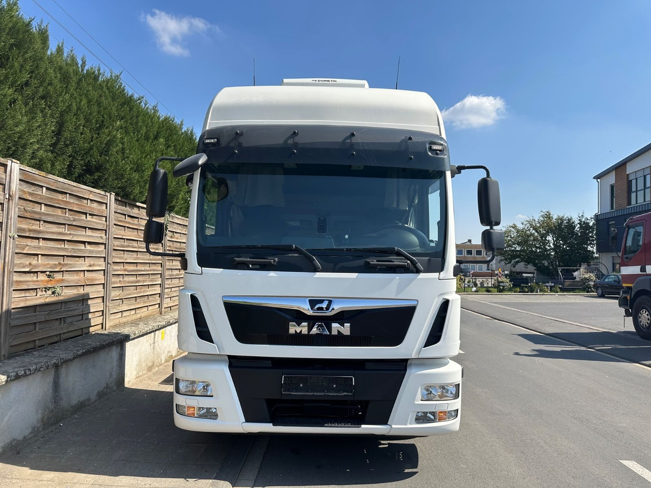 MAN 8.250 TGL*VDI2700*TOP*4-er Zug BFT Anhänger MAN 8.250 TGL*VDI2700*TOP*4-er Zug BFT Anhänger - Autószállító teherautó, Kisteherautó: 3 kép. MAN 8.250 TGL*VDI2700*TOP*4-er Zug BFT Anhänger MAN 8.250 TGL*VDI2700*TOP*4-er Zug BFT Anhänger - Autószállító teherautó, Kisteherautó: 3 kép.