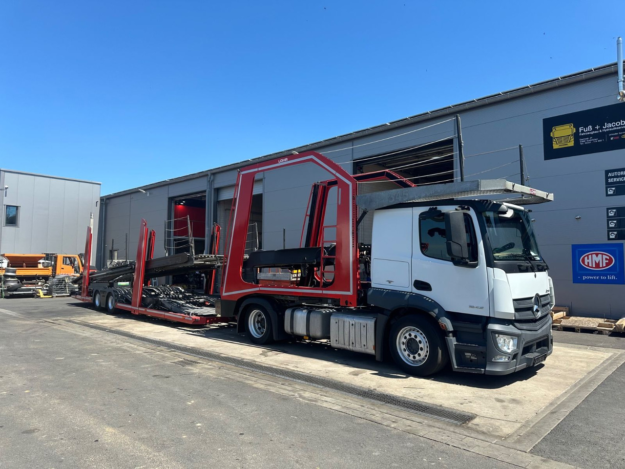 Mercedes-Benz Actros 1843 Eurolohr Lohr VDI 2700 - Autószállító teherautó: 1 kép. Mercedes-Benz Actros 1843 Eurolohr Lohr VDI 2700 - Autószállító teherautó: 1 kép.