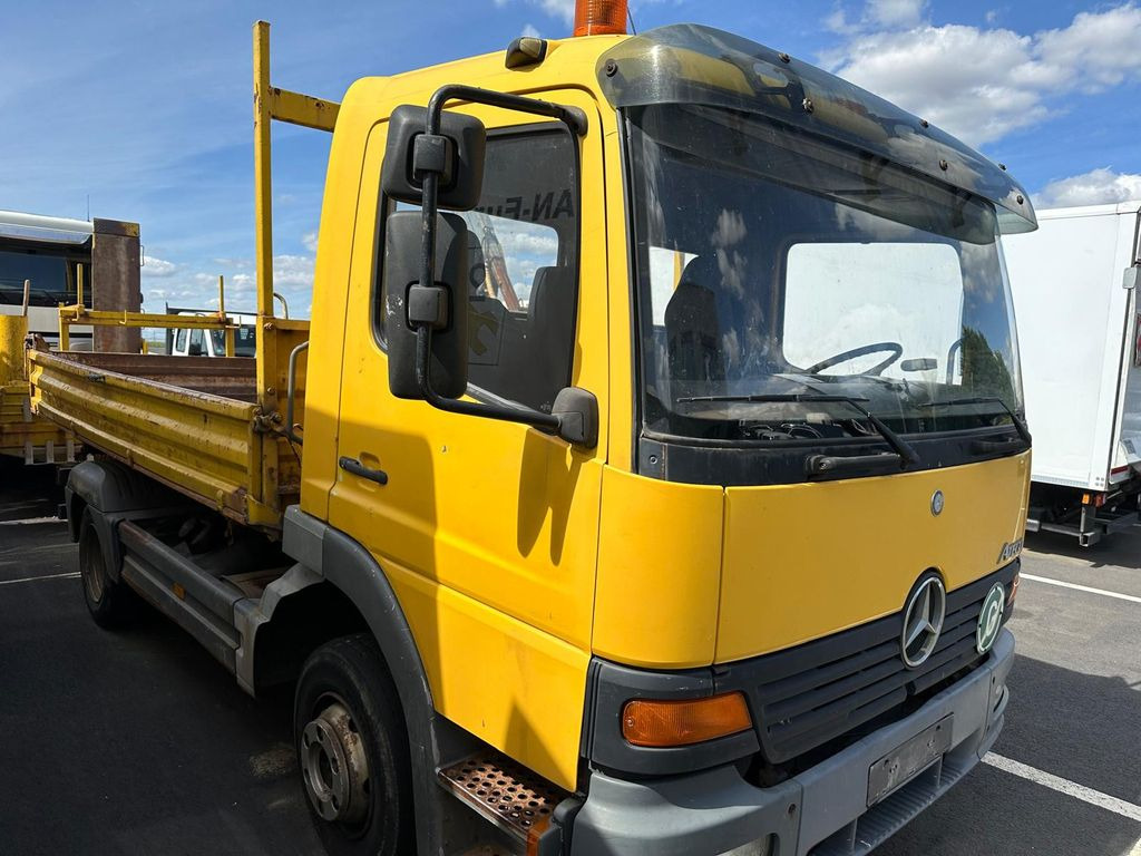 Mercedes-Benz Atego 823 Meiler 3-Kipper Mercedes-Benz Atego 823 Meiler 3-Kipper - Billenőplatós teherautó: 3 kép. Mercedes-Benz Atego 823 Meiler 3-Kipper Mercedes-Benz Atego 823 Meiler 3-Kipper - Billenőplatós teherautó: 3 kép.