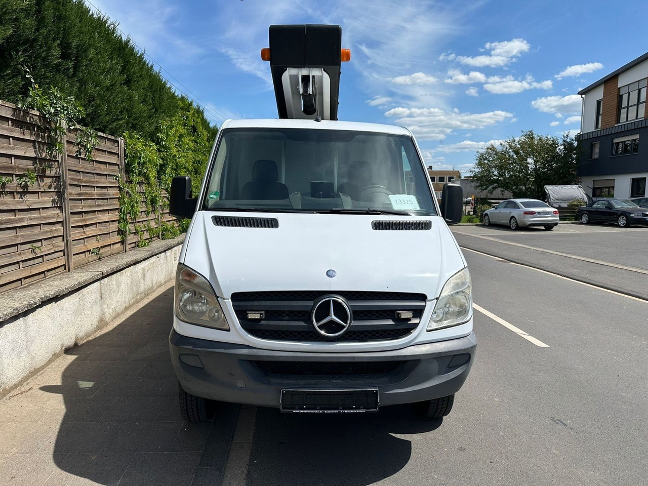 Mercedes-Benz Sprinter 515 CDI 4X4 13,2m Versailift ET-38-LFHD - Emelőkosaras teherautó: 5 kép. Mercedes-Benz Sprinter 515 CDI 4X4 13,2m Versailift ET-38-LFHD - Emelőkosaras teherautó: 5 kép.