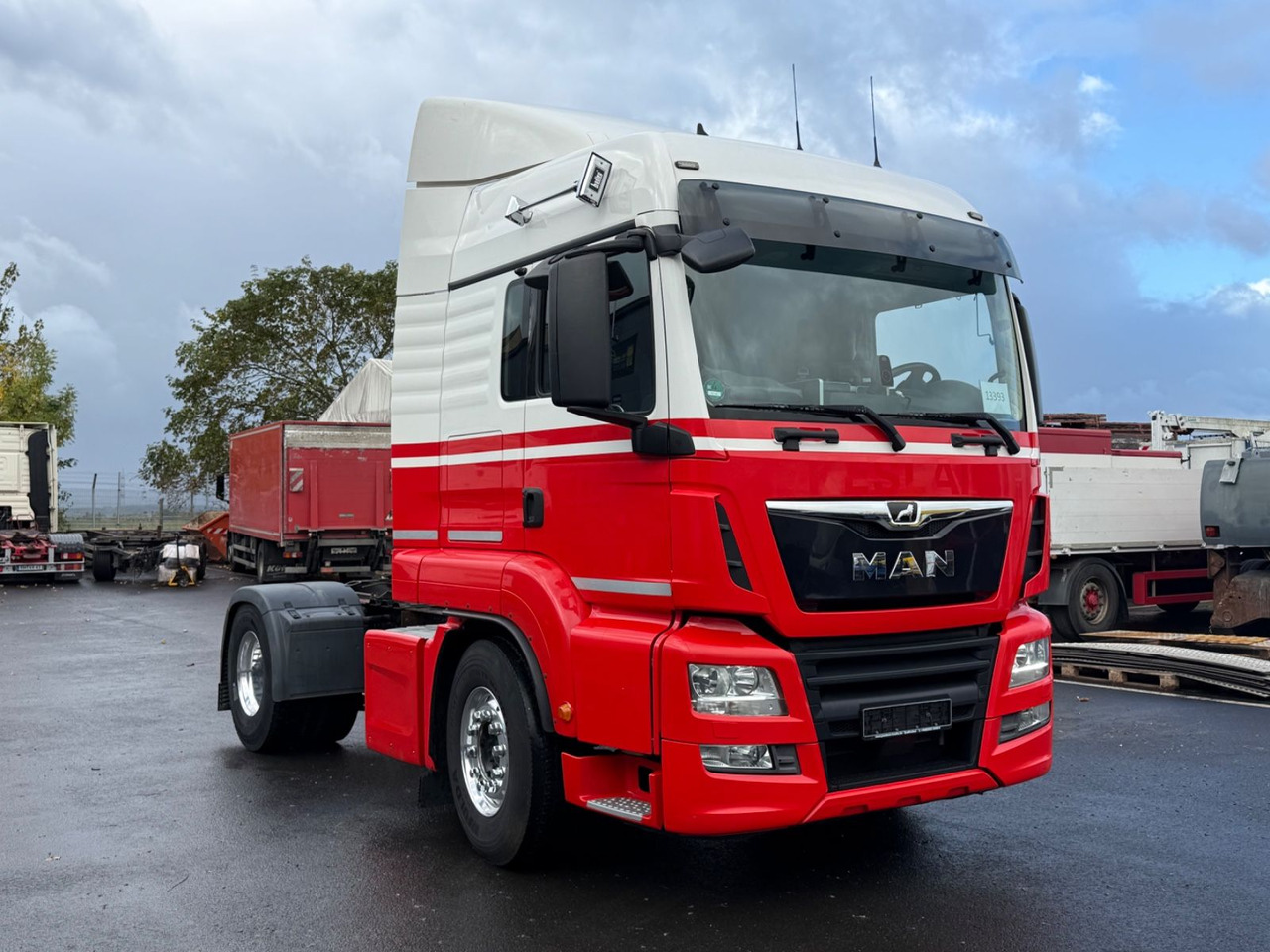 MAN TGS 18.500 LLS, ADR AT, 2x PTO, Retarder, VOLL - Nyergesvontató: 2 kép. MAN TGS 18.500 LLS, ADR AT, 2x PTO, Retarder, VOLL - Nyergesvontató: 2 kép.