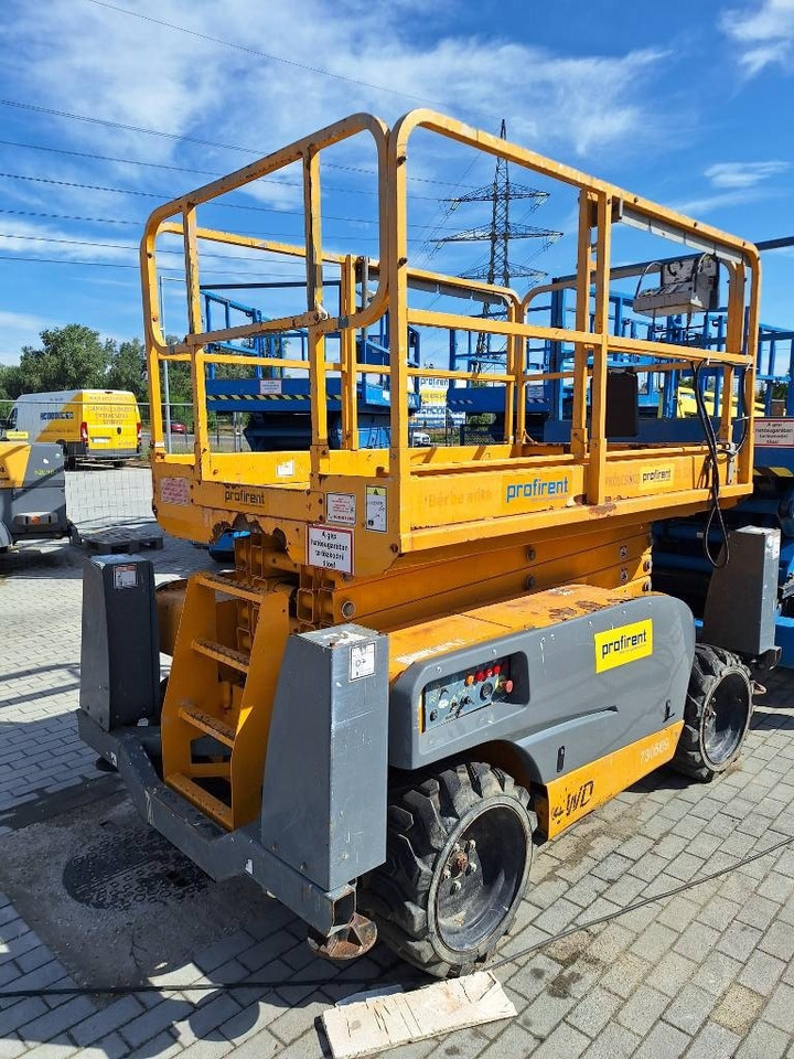 Haulotte Compact 12 DX - Ollós emelő: 1 kép. Haulotte Compact 12 DX - Ollós emelő: 1 kép.