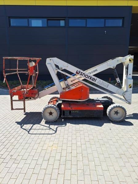 Snorkel A 38 E - Személyemelő: 1 kép. Snorkel A 38 E - Személyemelő: 1 kép.