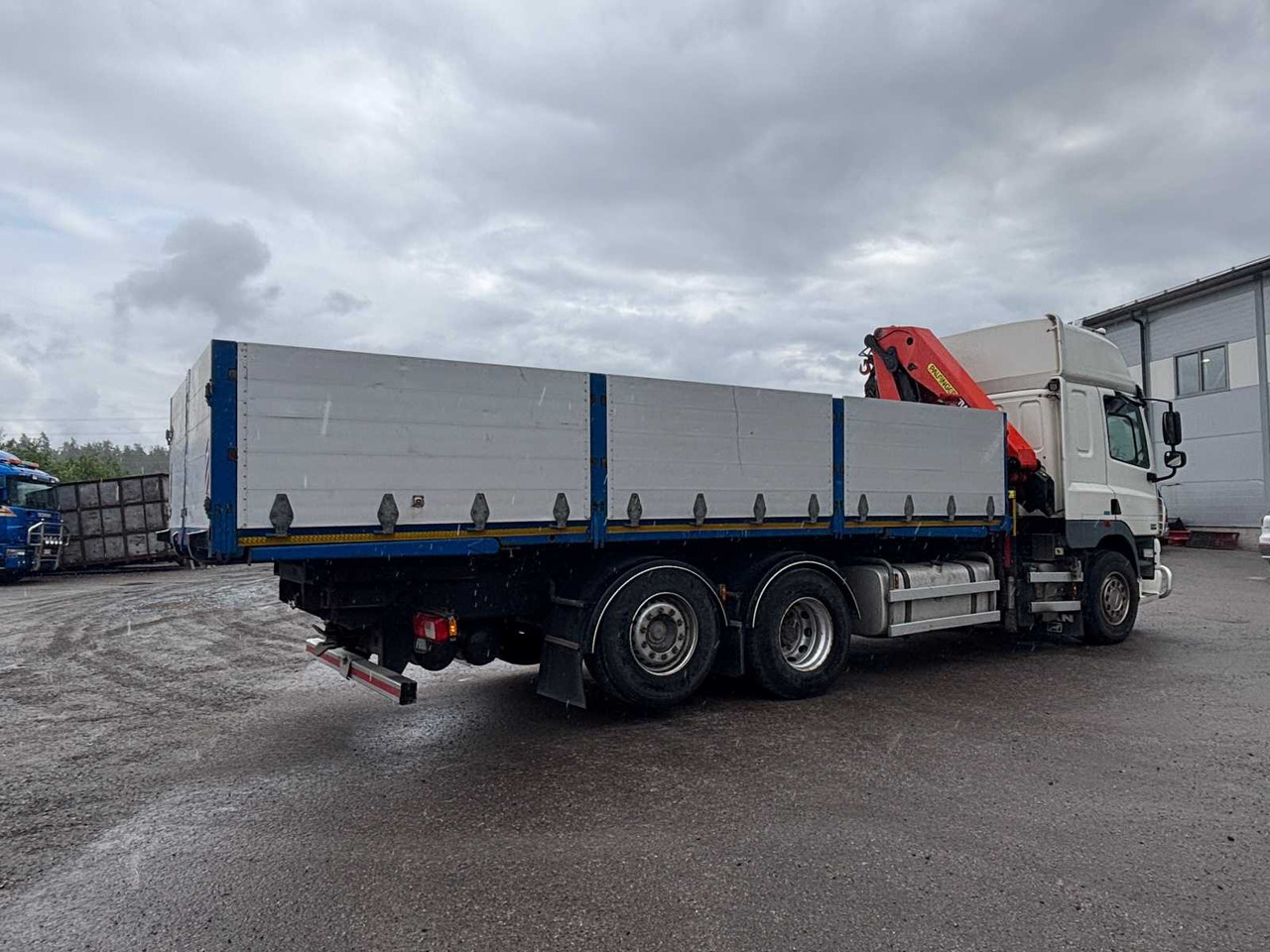 Truck DAF CF 85.460 FAN + Crane Palfinger PK 17000 - Platós teherautó, Darus autó: 5 kép. Truck DAF CF 85.460 FAN + Crane Palfinger PK 17000 - Platós teherautó, Darus autó: 5 kép.