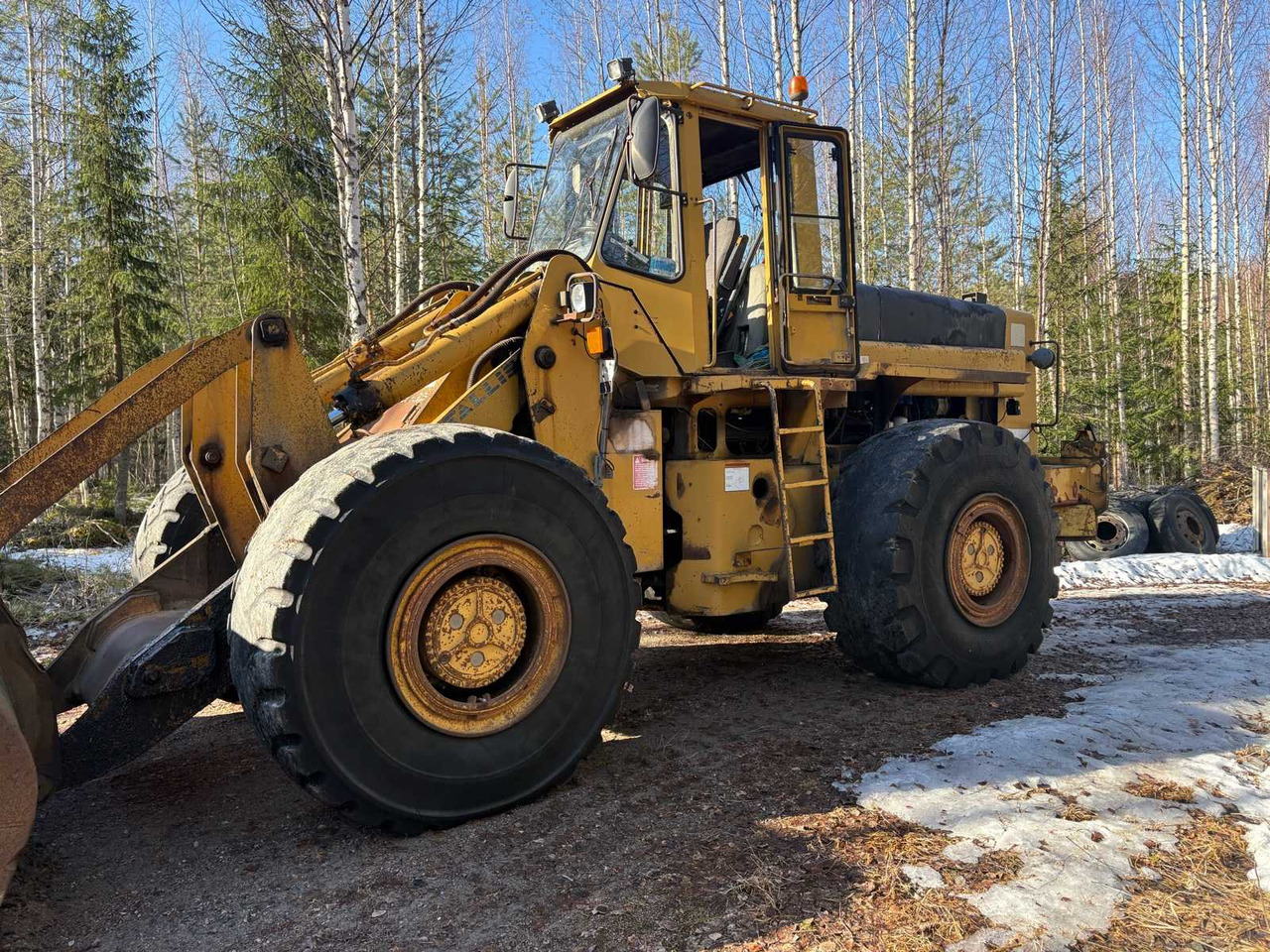 Wheel loader Fiat-Allis Fr 20 - Gumikerekes homlokrakodó: 4 kép. Wheel loader Fiat-Allis Fr 20 - Gumikerekes homlokrakodó: 4 kép.