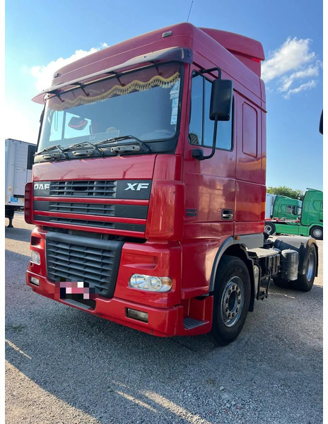 DAF XF 95 430 Manual - Terminál targoncá: 1 kép. DAF XF 95 430 Manual - Terminál targoncá: 1 kép.