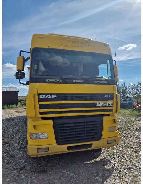 DAF XF 95.430 - Nyergesvontató: 1 kép. DAF XF 95.430 - Nyergesvontató: 1 kép.