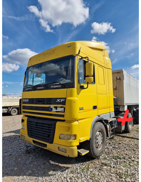 DAF XF 95.430 - Nyergesvontató: 3 kép. DAF XF 95.430 - Nyergesvontató: 3 kép.