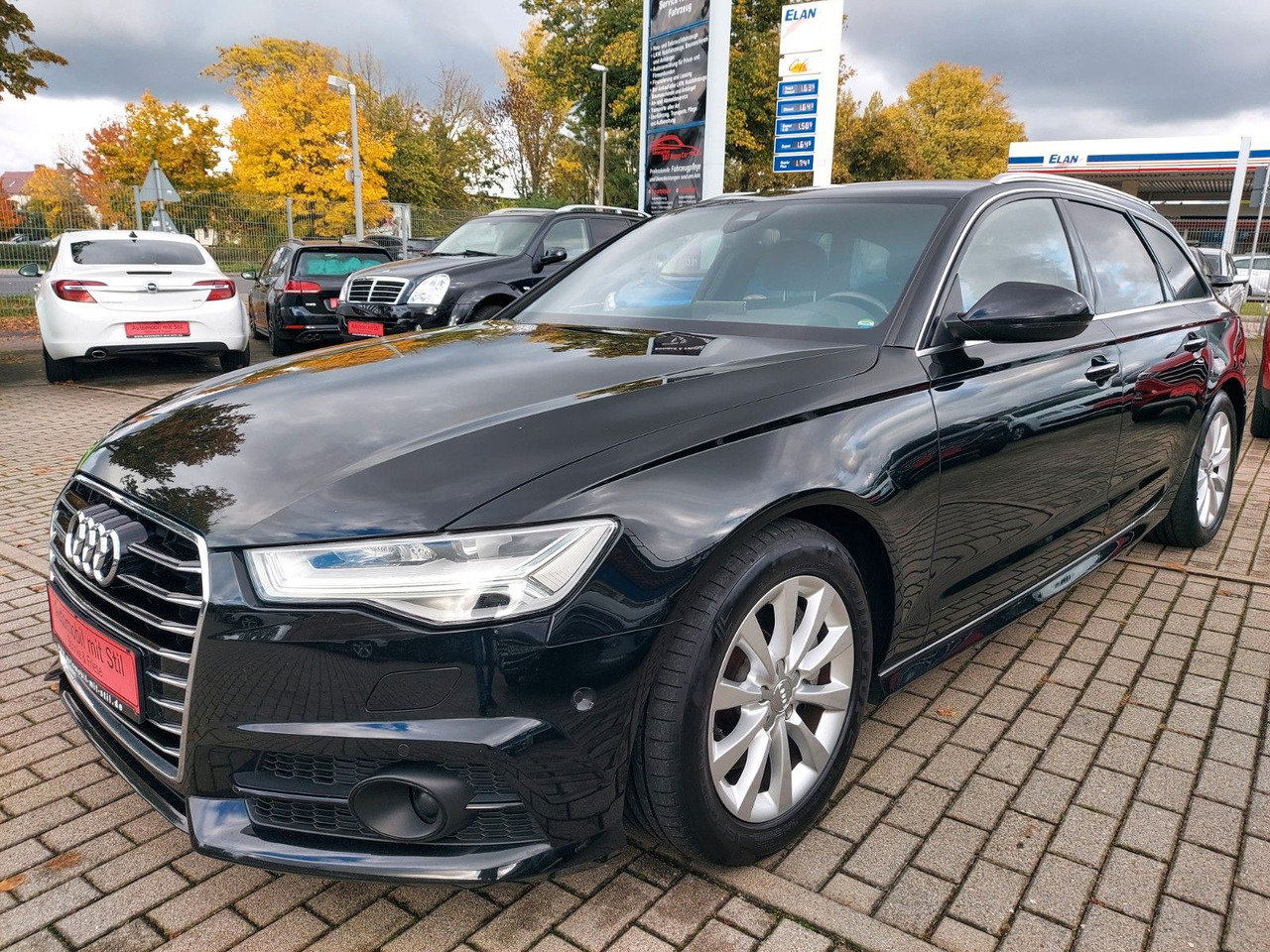 Audi A6 Avant 3.0 TDI quattro S-Line ACC Virtual Luft - Kombi: 5 kép. Audi A6 Avant 3.0 TDI quattro S-Line ACC Virtual Luft - Kombi: 5 kép.