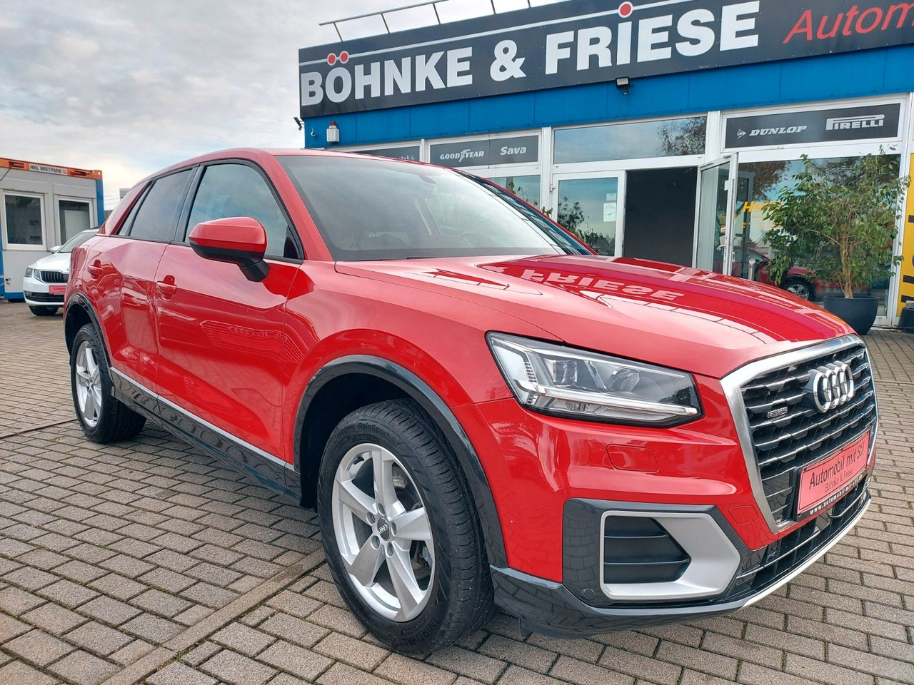 Audi Q2 40 TFSI quattro sport LED Leder Kamera AHK - Terepjáró/ SUV: 1 kép. Audi Q2 40 TFSI quattro sport LED Leder Kamera AHK - Terepjáró/ SUV: 1 kép.