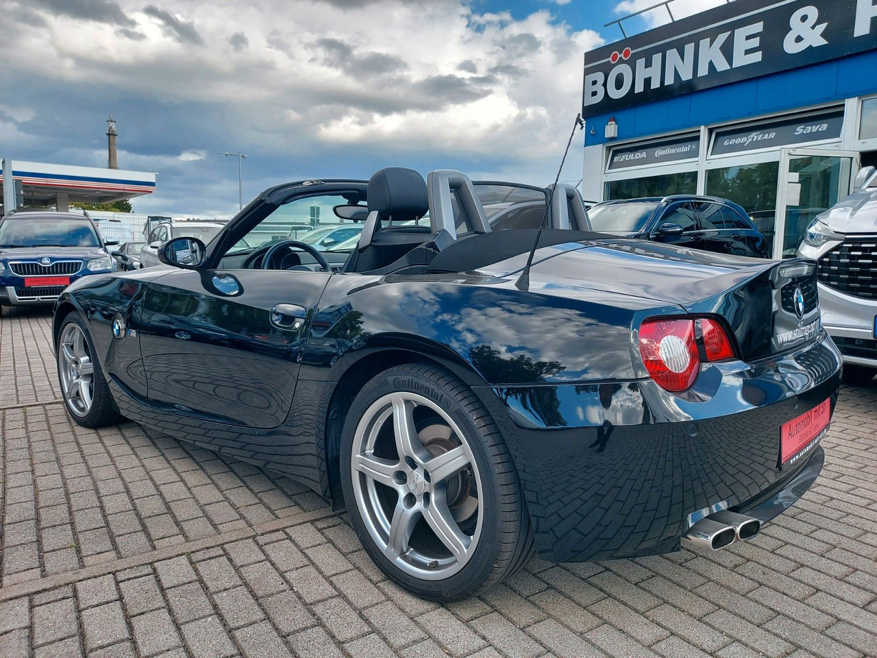 BMW Z4 2.2i Roadster Cabrio M-Sport Klima Sitzheiz - Autó: 5 kép. BMW Z4 2.2i Roadster Cabrio M-Sport Klima Sitzheiz - Autó: 5 kép.