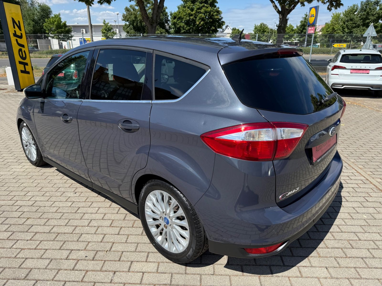 Ford C-Max C-MAX Titanium XENON PDC KLIMA SHZ - Kisbusz: 5 kép. Ford C-Max C-MAX Titanium XENON PDC KLIMA SHZ - Kisbusz: 5 kép.