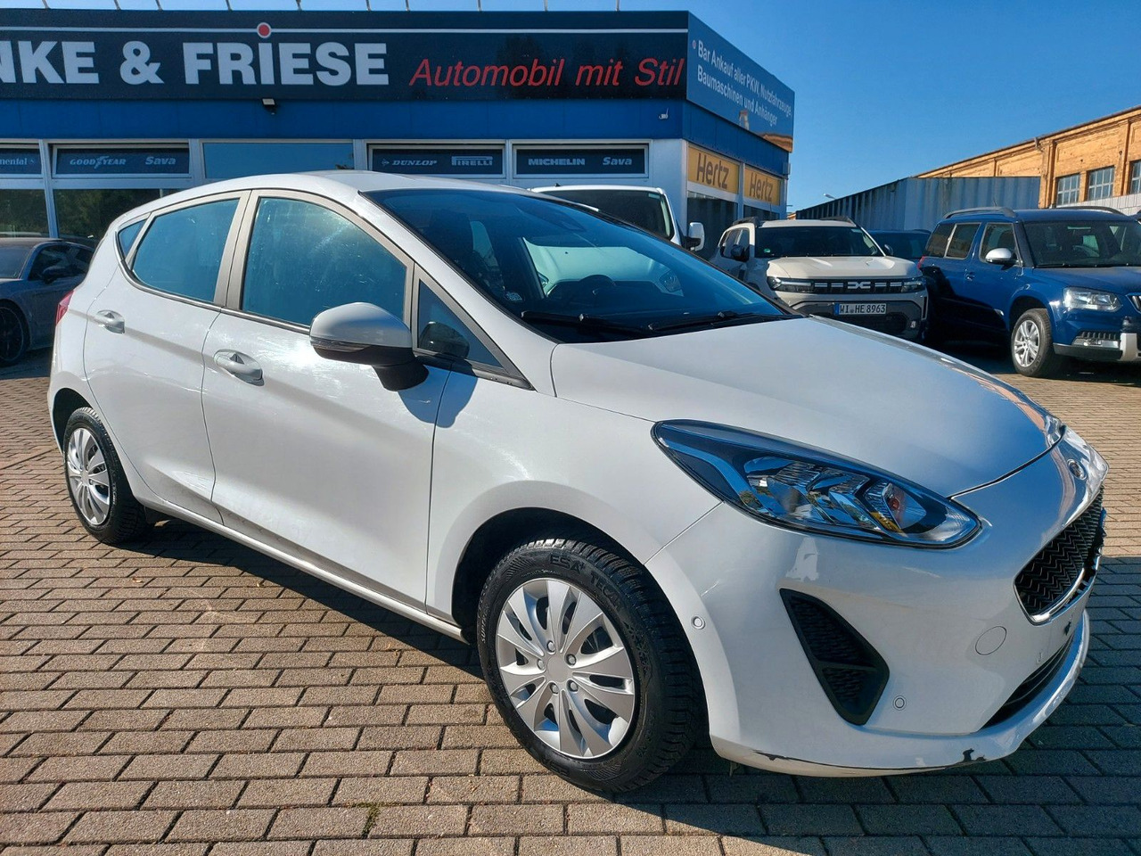 Ford Fiesta Trend KLIMAA. TEMPOMAT SHZ SPURWECHSEL - Autó: 5 kép. Ford Fiesta Trend KLIMAA. TEMPOMAT SHZ SPURWECHSEL - Autó: 5 kép.