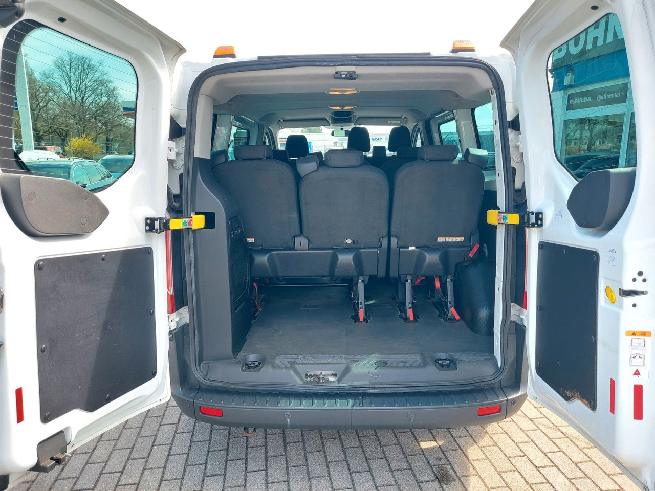 Ford Transit Custom 310 L1 Trend 9SITER KLIMA VAN TEM - Kisbusz: 2 kép. Ford Transit Custom 310 L1 Trend 9SITER KLIMA VAN TEM - Kisbusz: 2 kép.