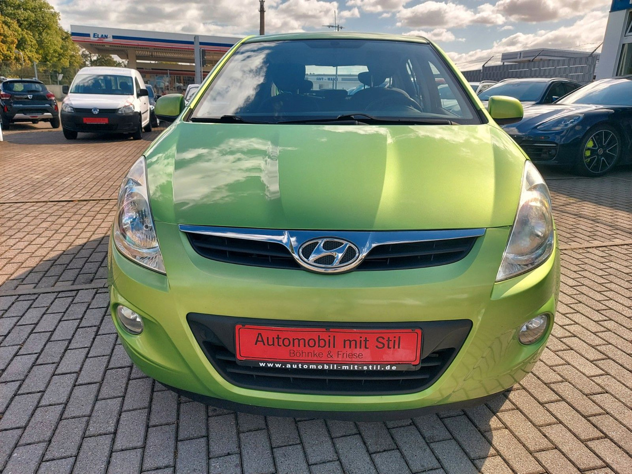 Hyundai i20 Klima USB 5 Türen - Autó: 2 kép. Hyundai i20 Klima USB 5 Türen - Autó: 2 kép.