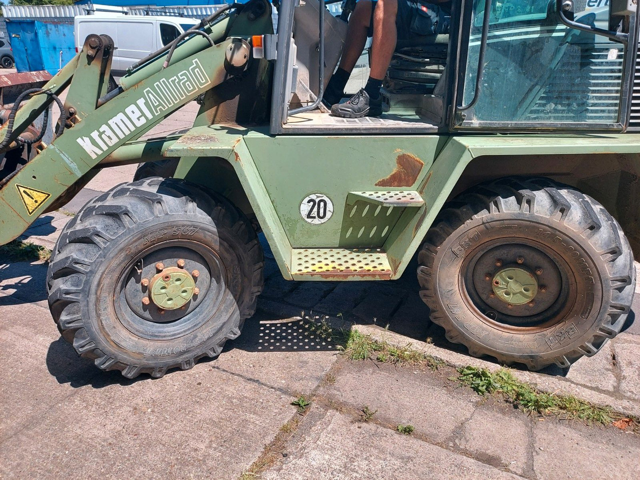 Kramer KRAMER Allrad 520 GABEL + SCHAUFEL - Gumikerekes homlokrakodó: 3 kép. Kramer KRAMER Allrad 520 GABEL + SCHAUFEL - Gumikerekes homlokrakodó: 3 kép.