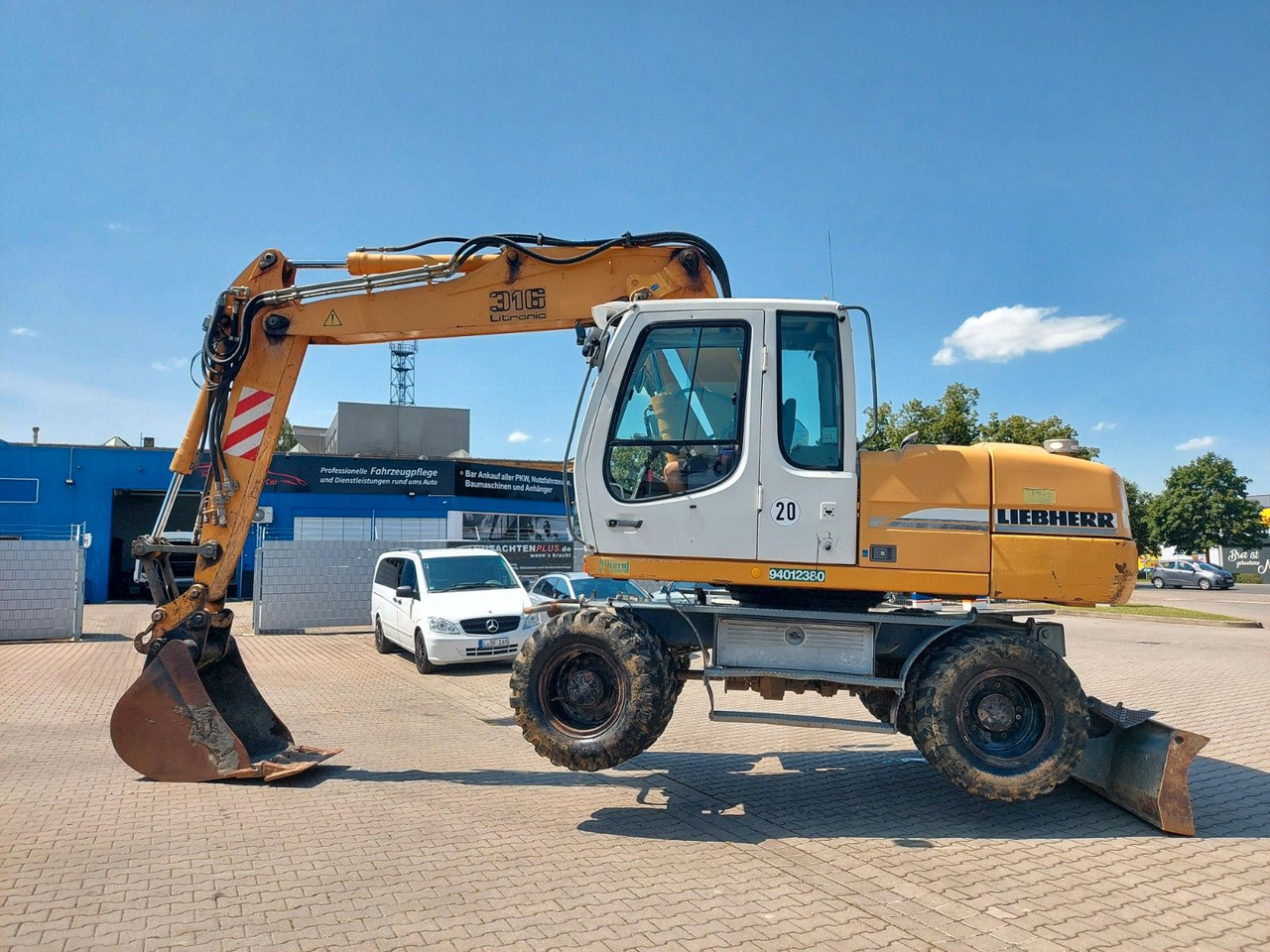 Liebherr A 316 LITRONIC TL + 2005 DEUTZ 13400 STD. Liebherr A 316 LITRONIC TL + 2005 DEUTZ 13400 STD. - Gumikerekes kotró: 1 kép. Liebherr A 316 LITRONIC TL + 2005 DEUTZ 13400 STD. Liebherr A 316 LITRONIC TL + 2005 DEUTZ 13400 STD. - Gumikerekes kotró: 1 kép.