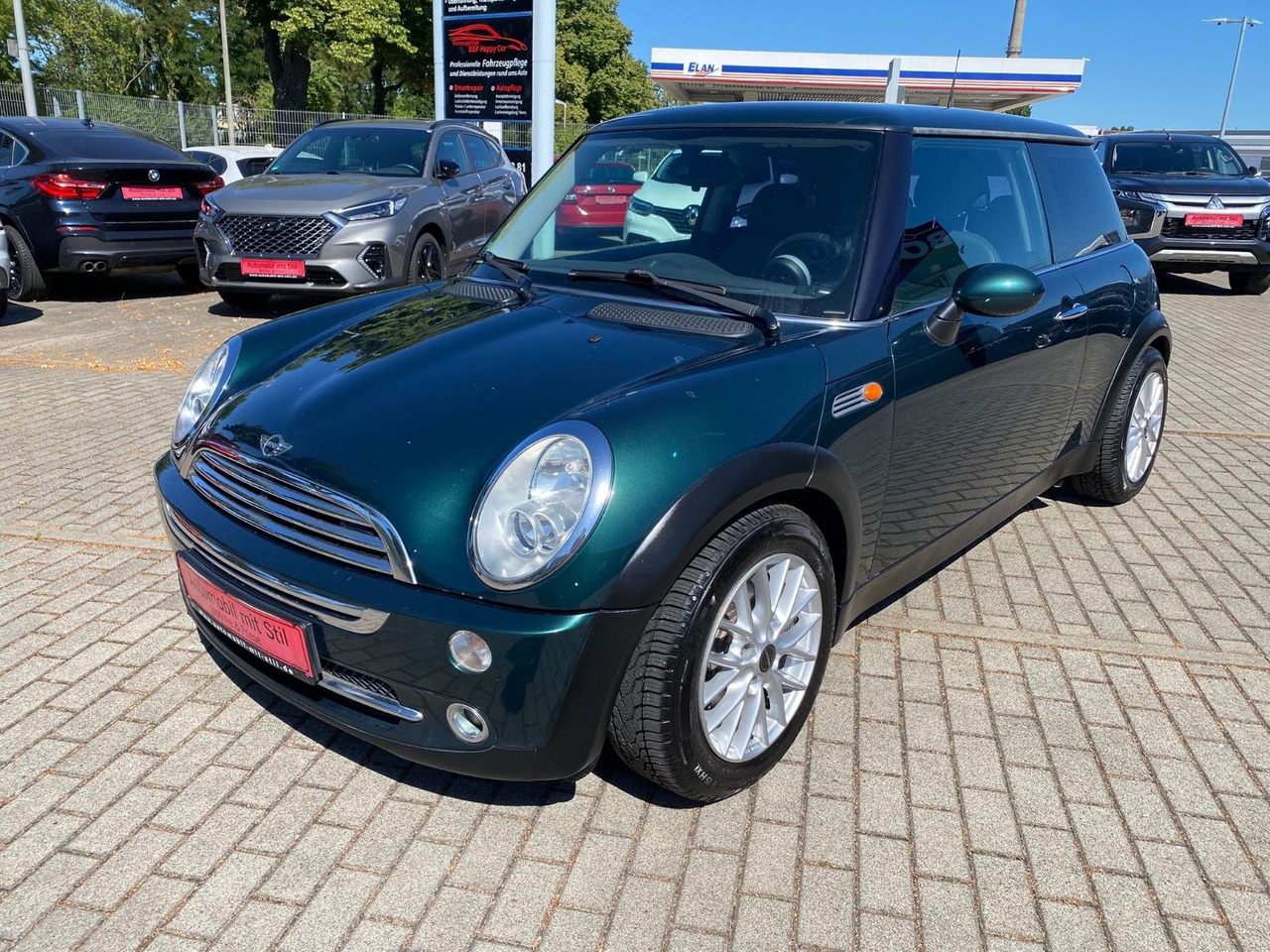 MINI COOPER Mini Cooper Klima Teilleder Alu PDC - Autó: 1 kép. MINI COOPER Mini Cooper Klima Teilleder Alu PDC - Autó: 1 kép.