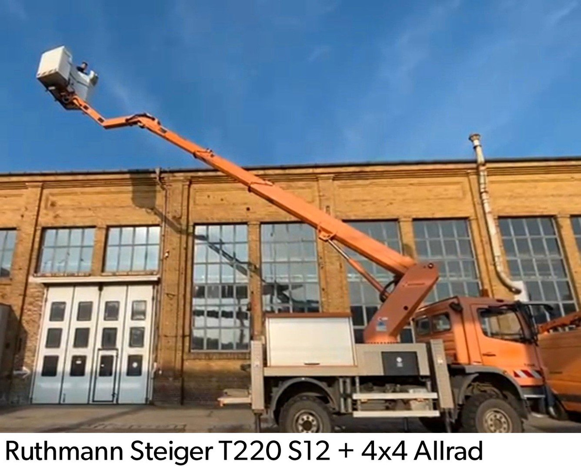 Mercedes-Benz ATEGO 4X4 1324 Hub Steiger Ruthmann T220 - Emelőkosaras teherautó: 1 kép. Mercedes-Benz ATEGO 4X4 1324 Hub Steiger Ruthmann T220 - Emelőkosaras teherautó: 1 kép.