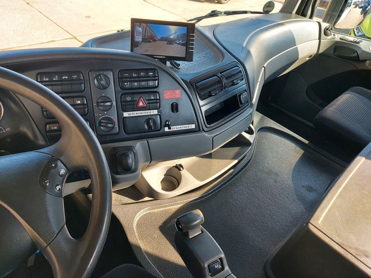 Horgos rakodó teherautó Mercedes-Benz Actros 6-Zyl. 2546 ABROLLKIPPER MEILER: 17 kép. Horgos rakodó teherautó Mercedes-Benz Actros 6-Zyl. 2546 ABROLLKIPPER MEILER: 17 kép.