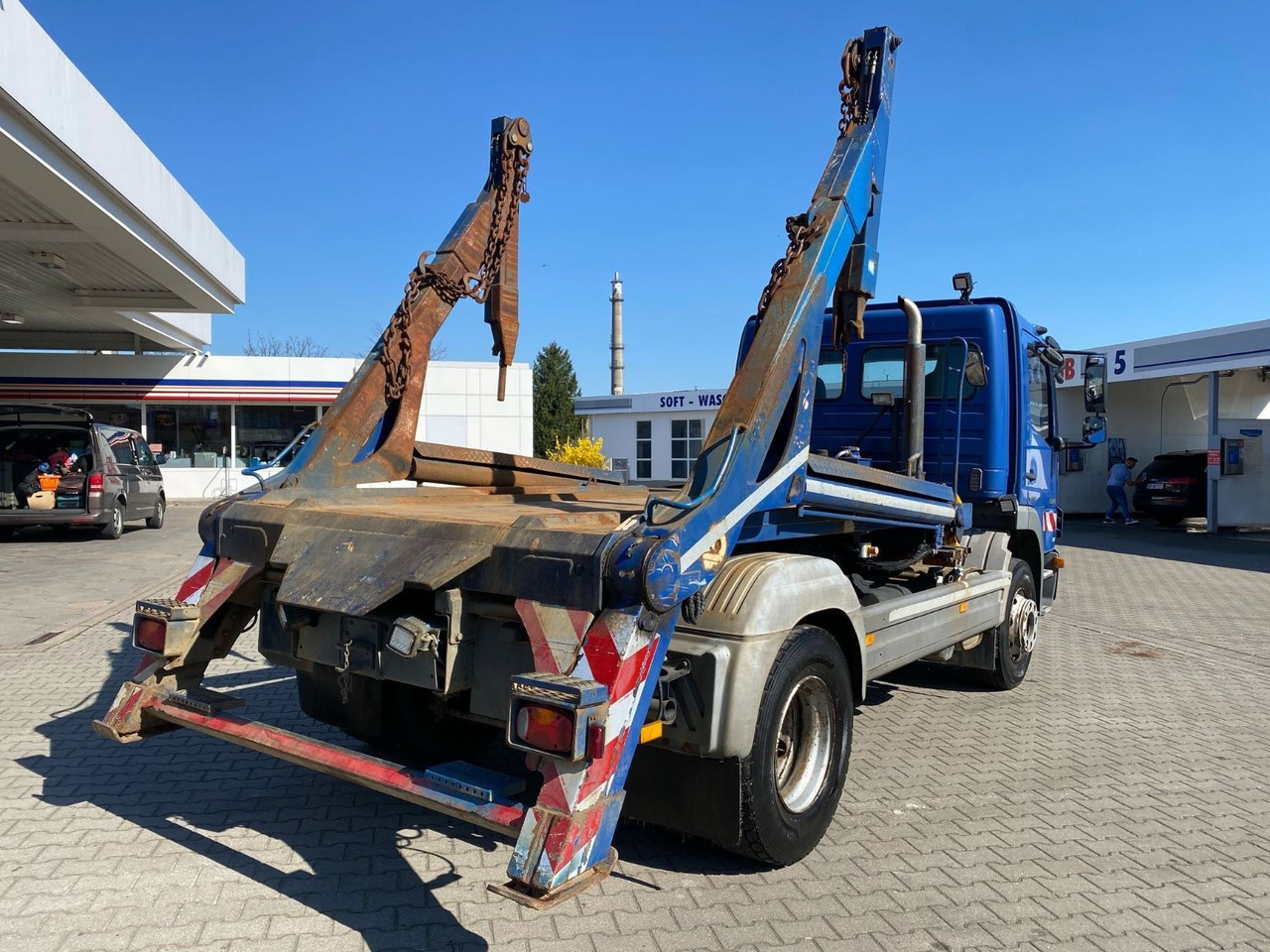 Mercedes-Benz Atego 2 6-Zyl. 4x2 1624 KLIMA MEILER ABSETZER - Billenőplatós teherautó: 4 kép. Mercedes-Benz Atego 2 6-Zyl. 4x2 1624 KLIMA MEILER ABSETZER - Billenőplatós teherautó: 4 kép.