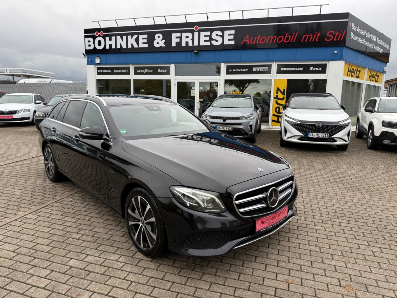 Mercedes-Benz E -Klasse T-Modell E 300 de LED NAVI ACC TEILLED - Kombi: 1 kép. Mercedes-Benz E -Klasse T-Modell E 300 de LED NAVI ACC TEILLED - Kombi: 1 kép.