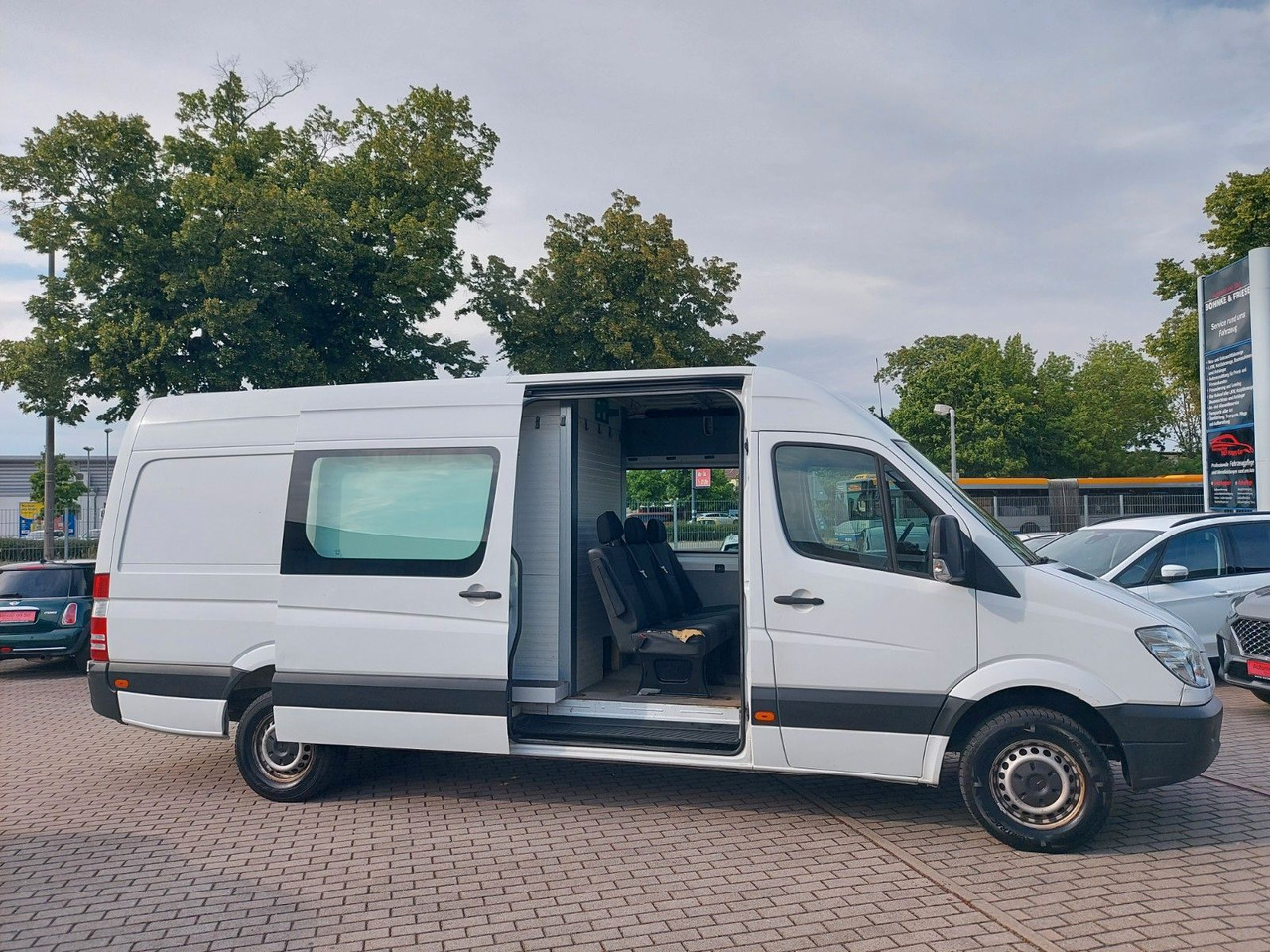 Mercedes-Benz Sprinter II Kasten 316 CDI MIXTO 6 SITZER MAXI - Kisbusz: 1 kép. Mercedes-Benz Sprinter II Kasten 316 CDI MIXTO 6 SITZER MAXI - Kisbusz: 1 kép.