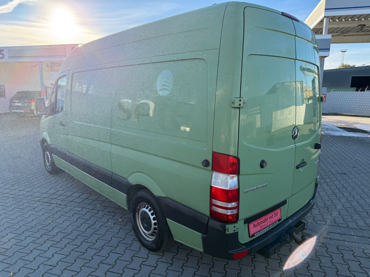 Mercedes-Benz Sprinter II Kasten 316 CDI hoch Klima Standheiz - Kisbusz: 4 kép. Mercedes-Benz Sprinter II Kasten 316 CDI hoch Klima Standheiz - Kisbusz: 4 kép.