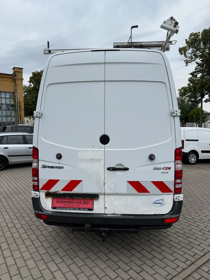 Mercedes-Benz Sprinter II Kasten 516 CDI 4X4 Allrad Standheiz. - Kisbusz: 5 kép. Mercedes-Benz Sprinter II Kasten 516 CDI 4X4 Allrad Standheiz. - Kisbusz: 5 kép.