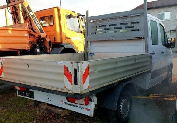 Mercedes-Benz Sprinter II Pritsche/DoKa 315 CDI AHK TÜV 27 - Platós kisteherautó, Duplakabinos kisteherautó: 4 kép. Mercedes-Benz Sprinter II Pritsche/DoKa 315 CDI AHK TÜV 27 - Platós kisteherautó, Duplakabinos kisteherautó: 4 kép.