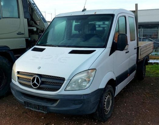 Mercedes-Benz Sprinter II Pritsche/DoKa 315 CDI AHK TÜV 27 - Platós kisteherautó, Duplakabinos kisteherautó: 2 kép. Mercedes-Benz Sprinter II Pritsche/DoKa 315 CDI AHK TÜV 27 - Platós kisteherautó, Duplakabinos kisteherautó: 2 kép.
