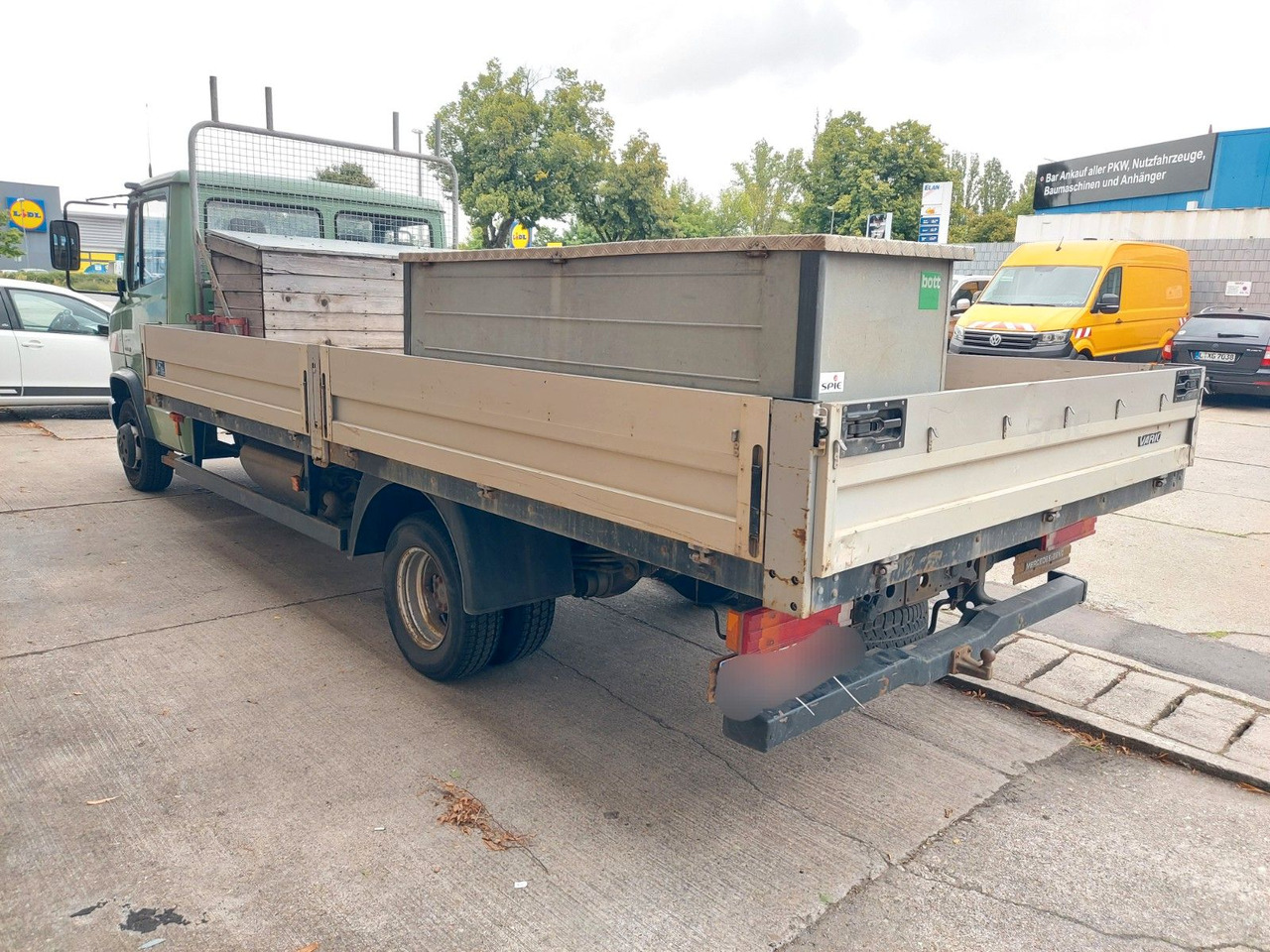 Mercedes-Benz Vario 613D Pritsche lang extralang - Platós kisteherautó: 5 kép. Mercedes-Benz Vario 613D Pritsche lang extralang - Platós kisteherautó: 5 kép.