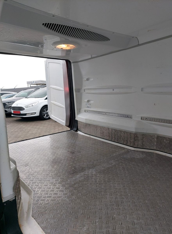 Mercedes-Benz Vito 116 CDI Lang Kühler Cooler KERSTNER 220V - Hűtős kisteherautó: 4 kép. Mercedes-Benz Vito 116 CDI Lang Kühler Cooler KERSTNER 220V - Hűtős kisteherautó: 4 kép.