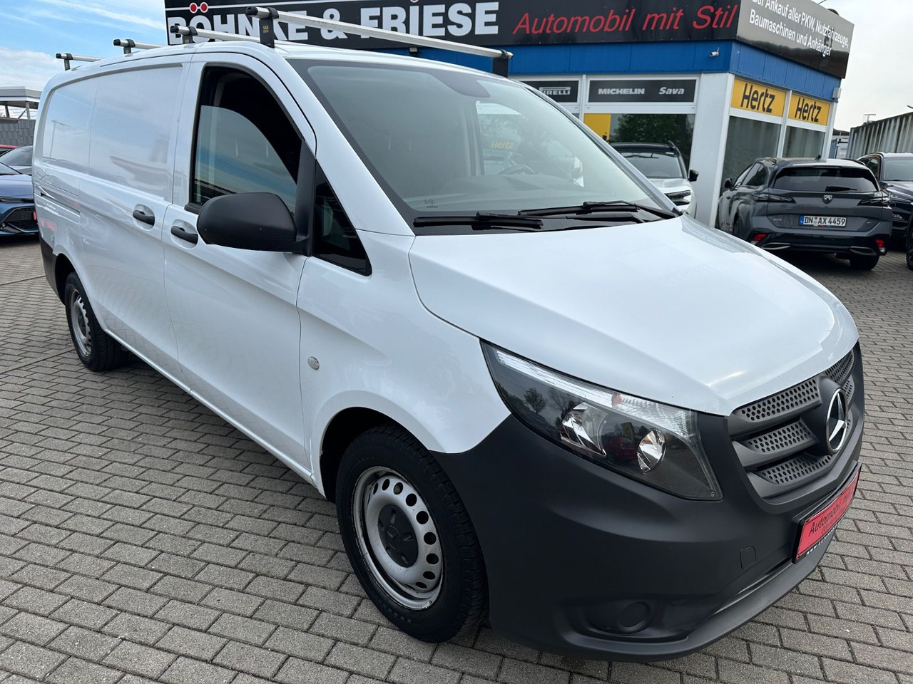 Mercedes-Benz Vito Kasten 110 WORKER PLUS Lang KLIMA TEMPO - Kisbusz: 2 kép. Mercedes-Benz Vito Kasten 110 WORKER PLUS Lang KLIMA TEMPO - Kisbusz: 2 kép.