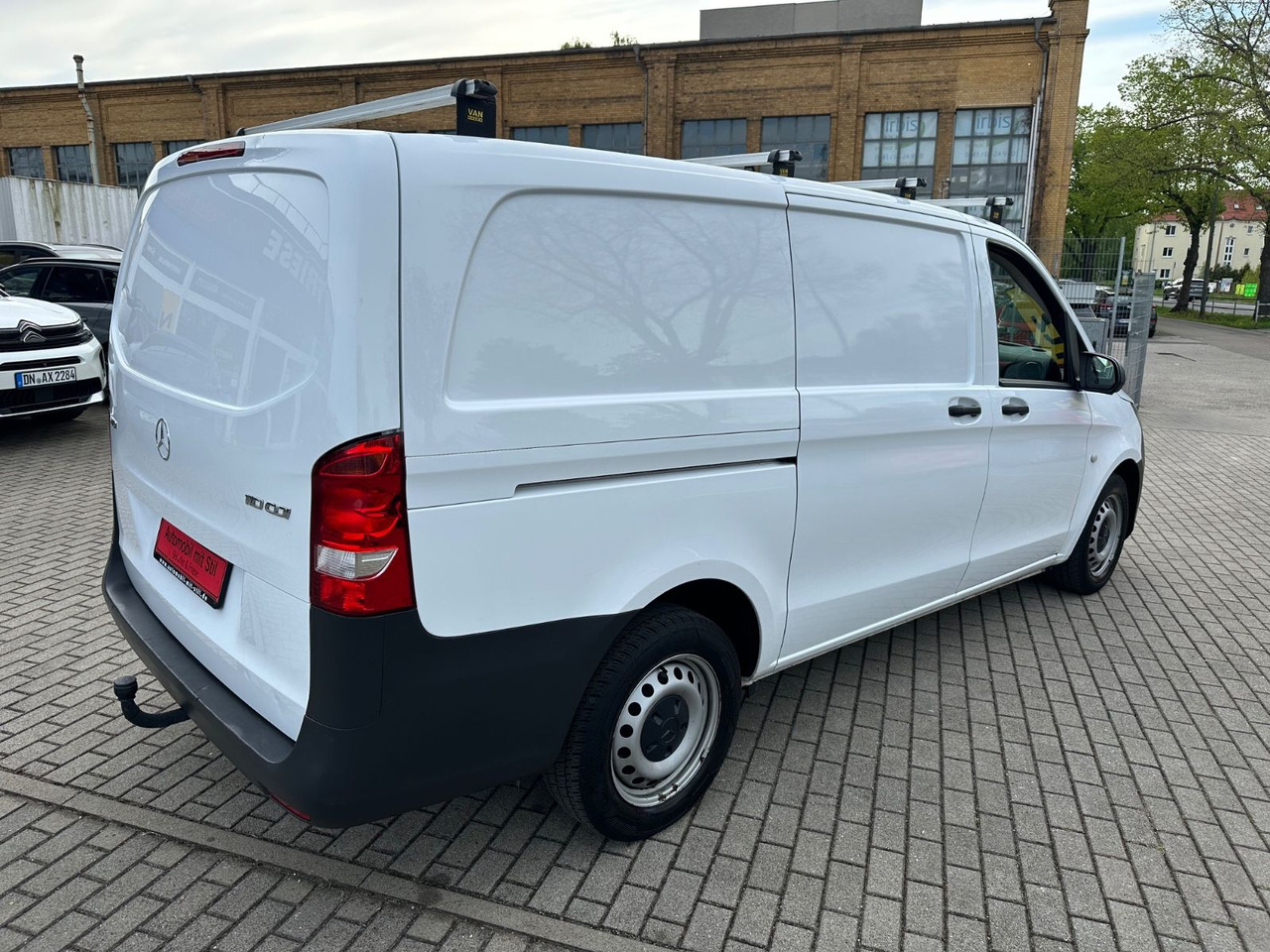 Mercedes-Benz Vito Kasten 110 WORKER PLUS Lang KLIMA TEMPO - Kisbusz: 4 kép. Mercedes-Benz Vito Kasten 110 WORKER PLUS Lang KLIMA TEMPO - Kisbusz: 4 kép.